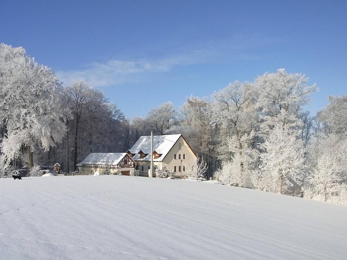 Ferienhof "Alte Foersterei" Knau ภายนอก รูปภาพ